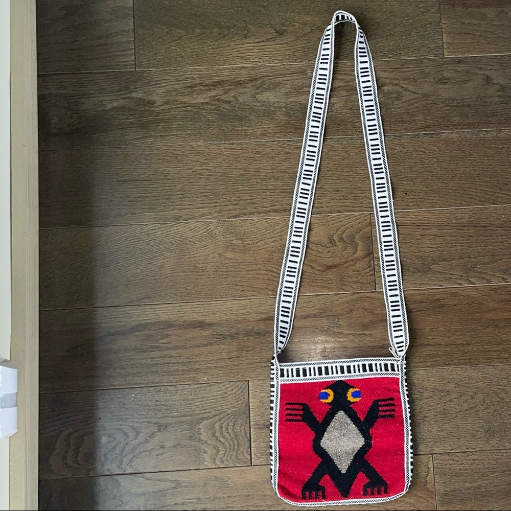 COPY - Multicolor Printed Crossbody - Picture 2 of 4